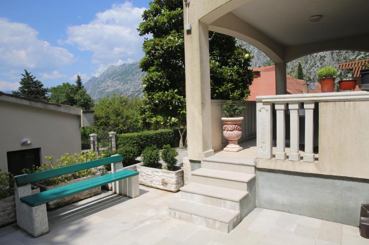 Apartmani Dijana 2 Kotor Exterior foto